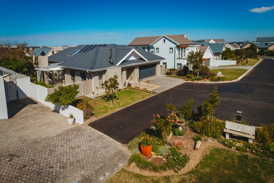 3 Bedroom Property for Sale in Kraaibosch Country Estate Western Cape